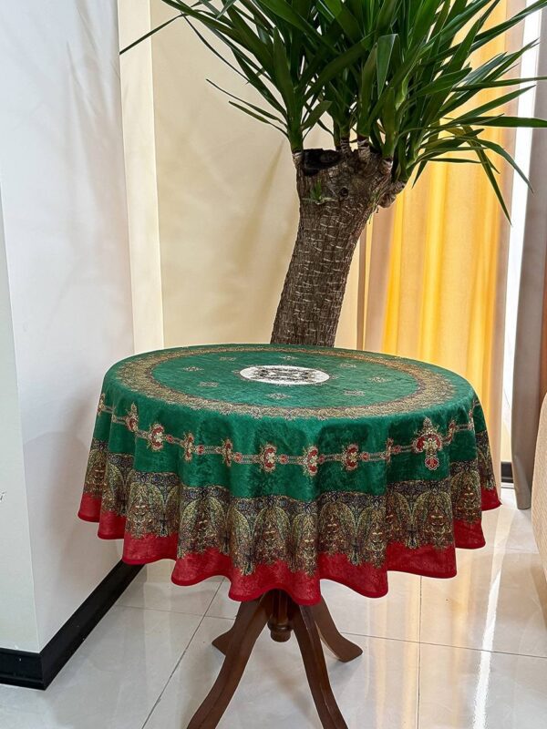 رومیزی گرد طرح خاتون - Image 3
