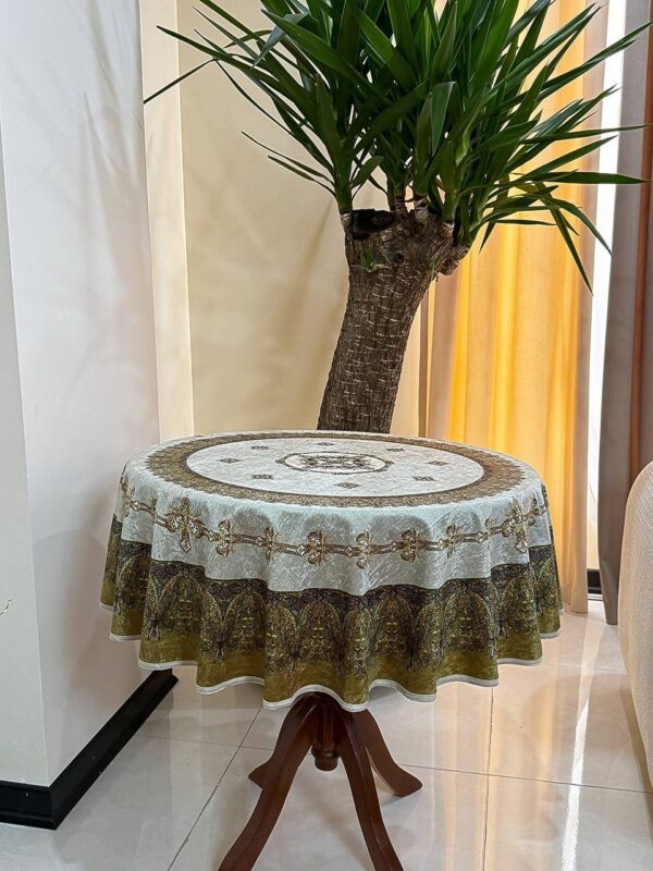 رومیزی گرد طرح خاتون - Image 10