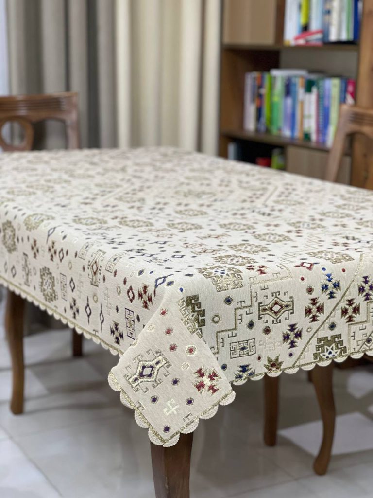 رومیزی طرح آهو